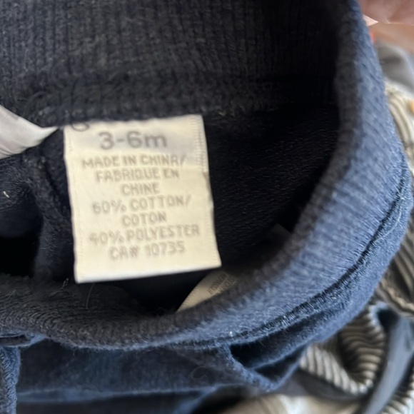 4 pairs of pants bundle! - Picture 3 of 4